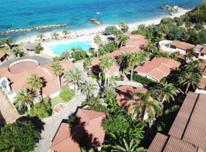 Hotel Villaggio Cala Di Volpe Capo Vaticano